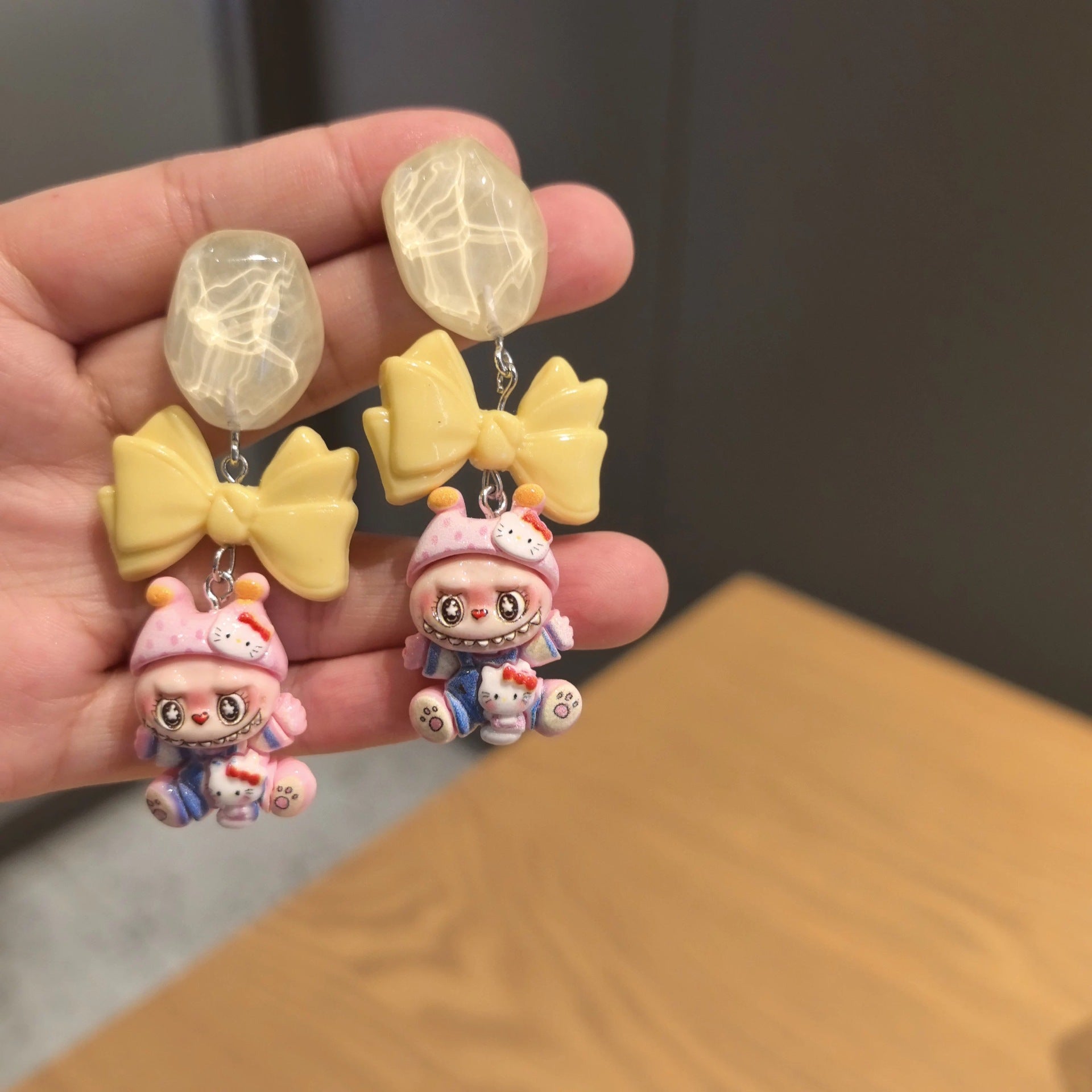 Wholesale  Cartoon Big Mouth Chichila Bubu 925 Silver Needle Earrings